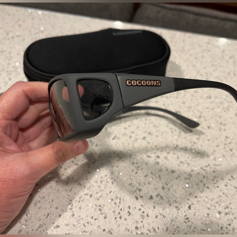 ON SALE $16 from $25-Cocoons Slate Sunglasses / Fitovers with Case - Picture 5 of 8